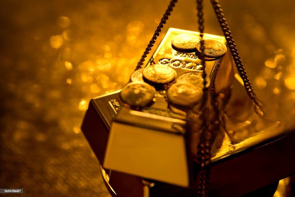 How to Predict Gold Rate Movements: Tips for Investors